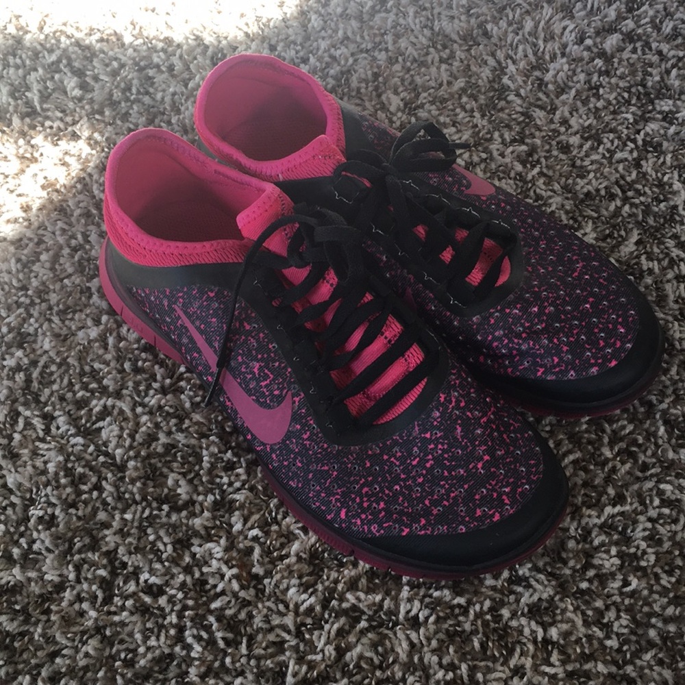❌SOLD❌NWOT Nike Free 3.0 women’s sneakers